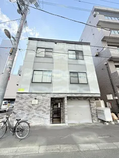 グランソレイユ南1条【301号室】の外観