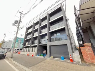 SーRESIDENCE医大南ALTIER【1階】の外観