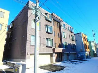 プレミエール24軒【2階】の外観