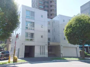 プレステージ知事公館【1階】の外観