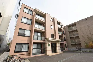 メゾン エスポワール【1階】の外観