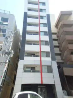 カレラ近代美術館前の画像