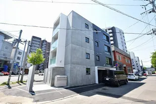 ブランシャール宮の森の画像