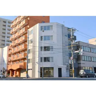 LUEUR【2階】の外観