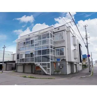 アルベールⅢの画像