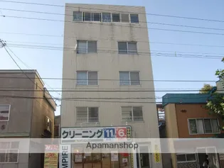 秋山ビルの画像