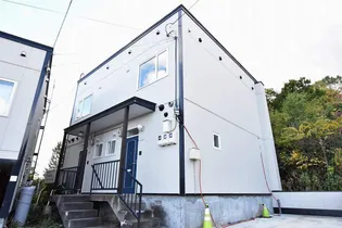 サンヒルズアイB棟【101号室】の外観