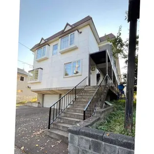 レジデンスマンションしんわ【205号室】の外観