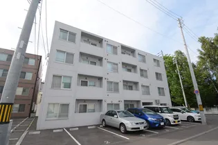 コンフォート・グローレ【3階】の外観