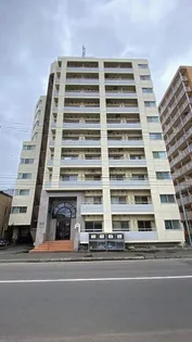 日興パレス東札幌【9階】の外観