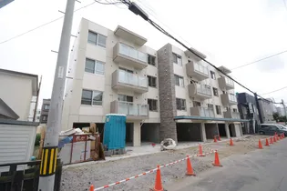 PUDEL NOAH 学園前(プディールノア学園前)【4階】の外観