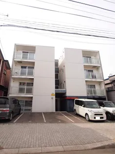 スクーデリア【3階】の外観