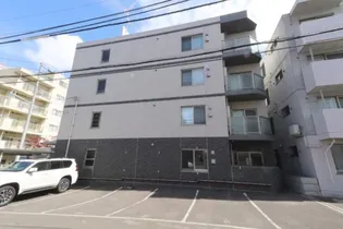 カスタムルーム月寒中央【3階】の外観