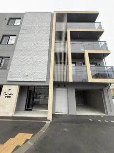 カレラ学園前【3階】の外観