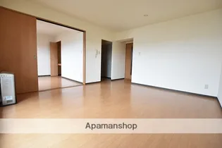 パークハイツH【1階】の居間