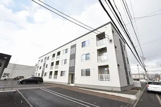 ロイヤルビレッジ【3階】の外観