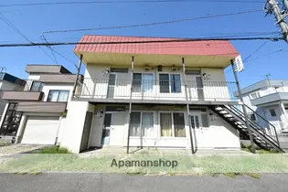 エスコート【2階】の外観