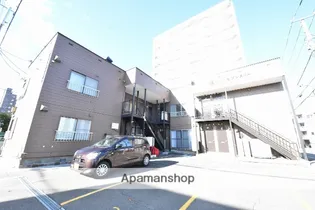 スリーセブンスリー【2階】の外観