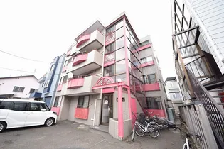 ローヤルハイツ新川【3階】の外観