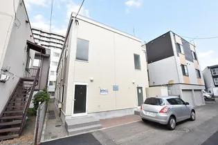 レオパレスM&T麻生町の画像