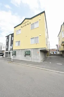 レジデンス・モンローゼA棟【102号室】の外観