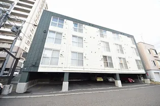 グレース麻生の画像