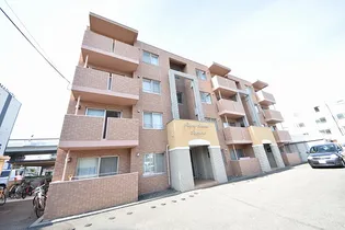 ローヤル サルーン 札幌【1階】の外観