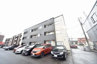 プリリア北32条 【3階】の外観