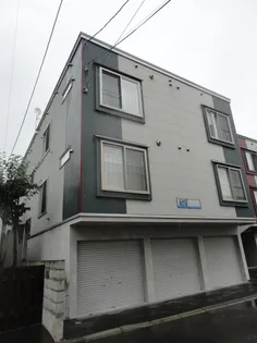 EAST BLUE【105号室】の外観