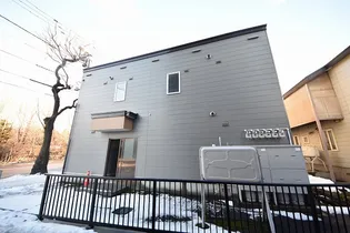 CASA OCHO【2階】の外観