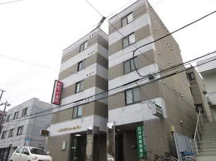 ティアラTRIPLEONEDEMの画像