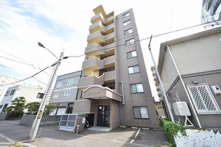 ピュアウイング【402号室】の外観