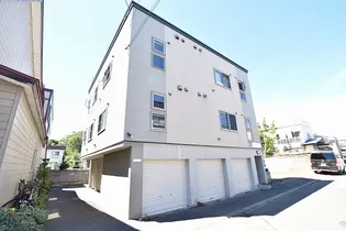 トレジャーキャッスル伍番館【2階】の外観