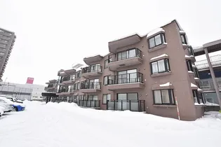 メゾンサッポロ【1階】の外観