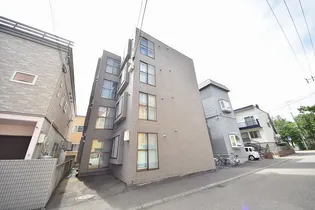 ラリューシュ新道東【402号室】の外観