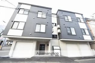 レグルス【3階】の外観