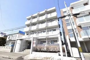 メゾン ド ルナールの画像