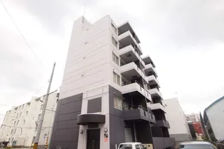 ハウスオブリザ菊水弐番館【1階】の外観