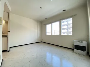 プラティーク札幌【5階】の居間