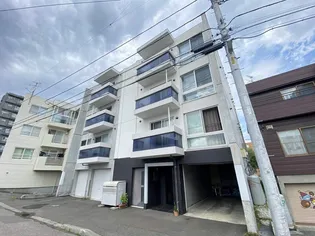 ブランノワールMIKEOS(ミケオス)【3階】の外観