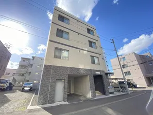 カスタムルーム月寒中央の画像