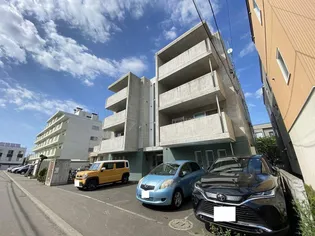 プレスタール【3階】の外観