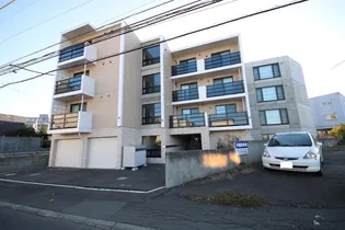 NFPガーデン月寒西【3階】の外観