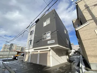 ノーマルヒル平和通【3階】の外観