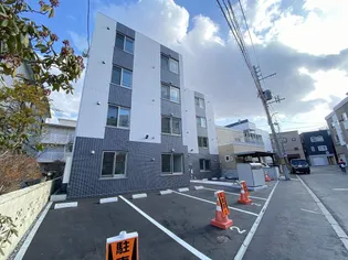 SUNS【1階】の外観