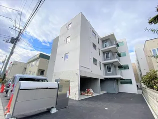 WHITE COURTの画像