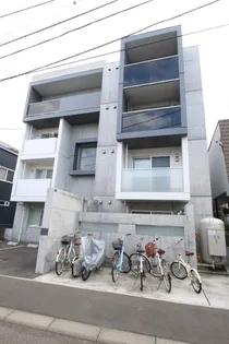 メゾン・ド・グランピエール栄通【1階】の外観