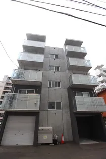 コンファーレ【101号室】の外観