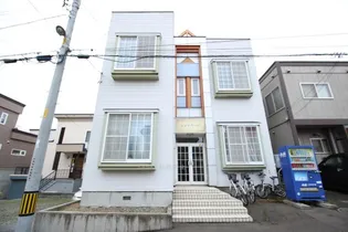 エルトゥールの画像