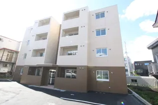 フルシュ【2階】の外観